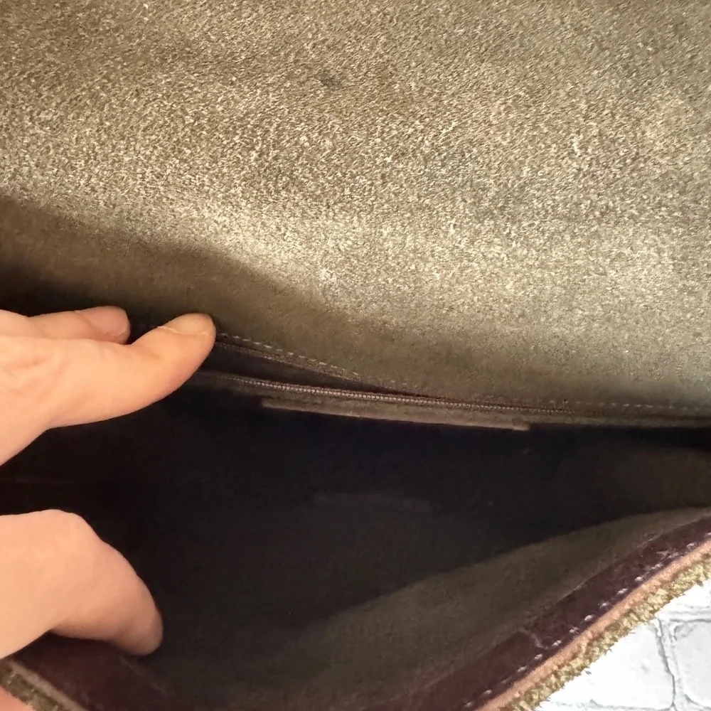 Rare Vintage Coach Olive Suede Leather Crossbody Bag - Picture 6 of 15